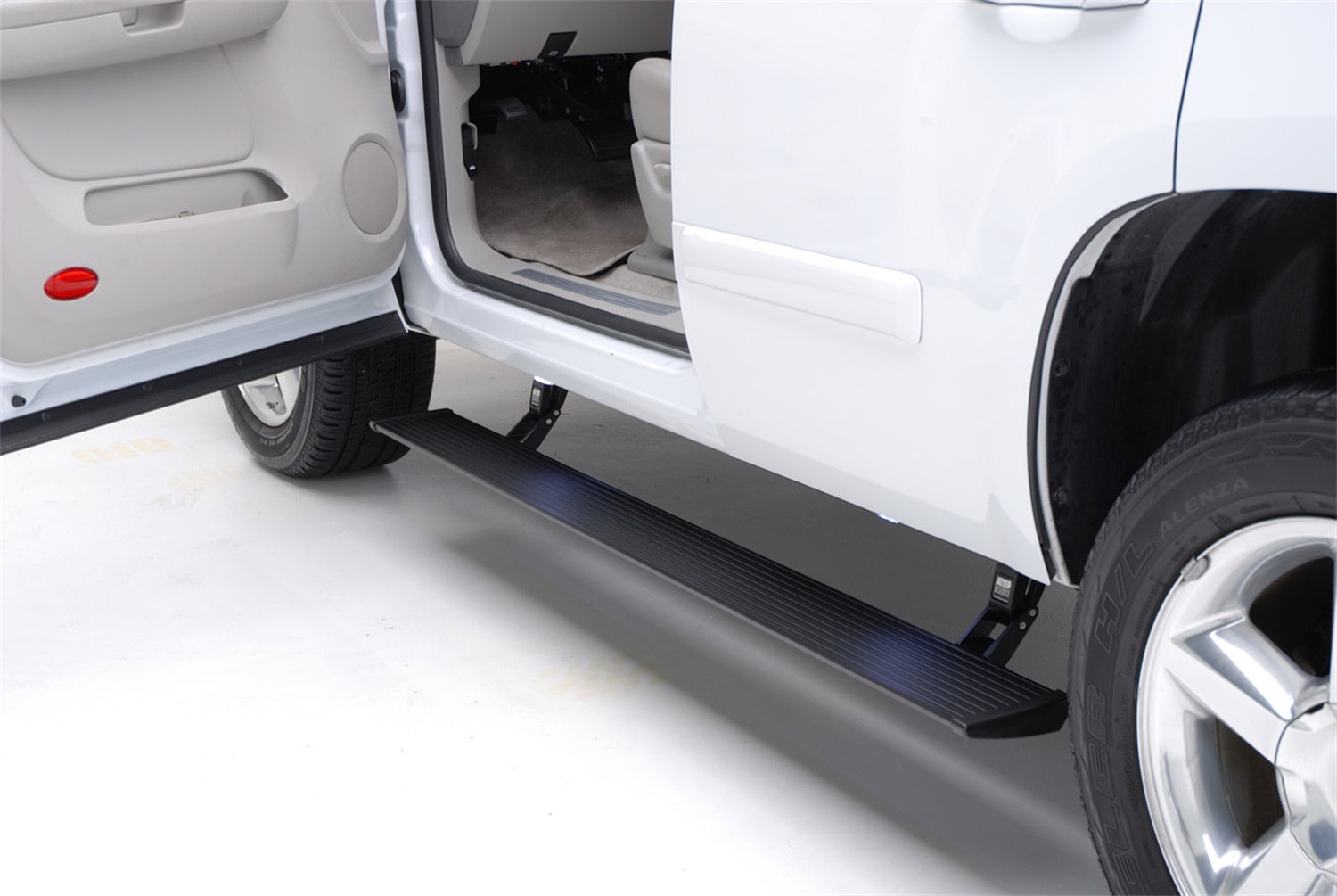 18-C EXPEDITION POWERSTEP PLUG & PLAY RUNNING BOARDS,GAS ONLY,EXCL MEGA CAB W/AIR RIDE SUSPENSION