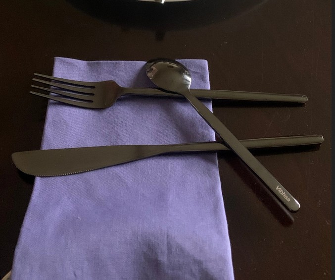 Vibhsa Stainless Steel Flatware 36-Piece Set (Dinner knives, Dinner Forks, Teaspoons)
