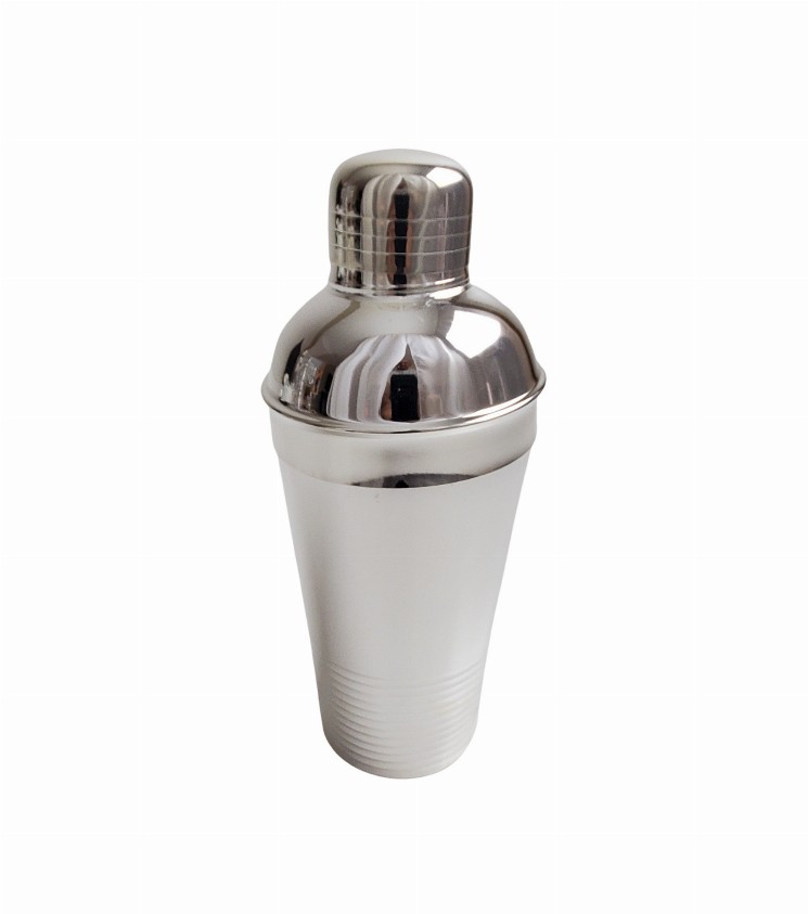 Ribbed Cocktail Shaker 8.5"h  Silver Plate (Lighter)