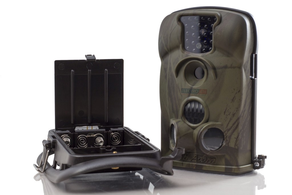 AcornTrail Waterproof Surveillance Camera w/ Distinct Mounting Choice