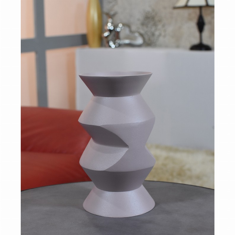 Handmade Aluminium Geometric Bud Vase For Indoor & Outdoor Use - 4.33x4.33x7.87in Light Pink