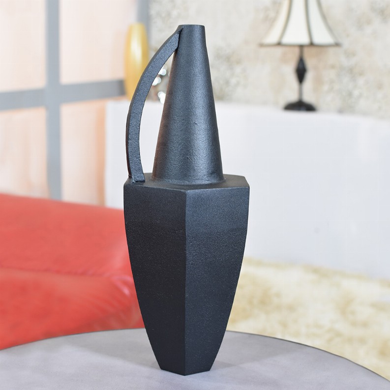 Handmade Aluminium Geometric Bud Vase For Indoor & Outdoor Use - 5.51x5.51x13.98in Black