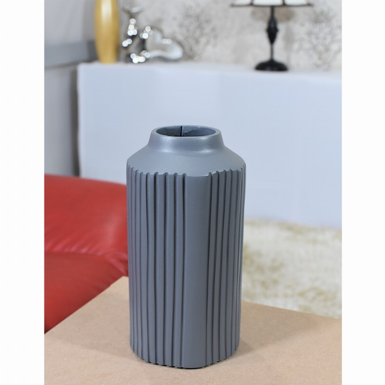 Handmade Aluminium Geometric Cylinder Vase For Indoor & Outdoor Use - 4.92x4.72x9.84in Gray