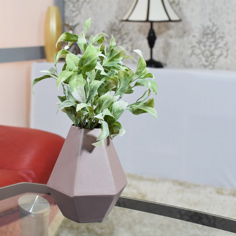 Handmade Iron Geometric Bud Vase For Indoor & Outdoor Use - 5.51x4.72x5.91 Dark Skin