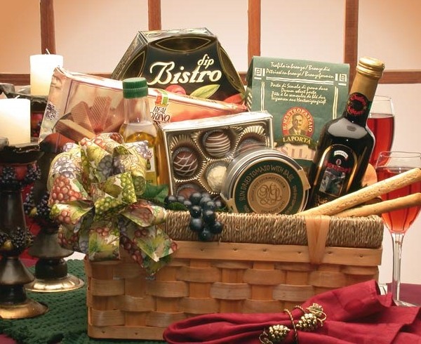 Gourmet Gift Baskets - 14x14x10 inThe Italian Gourmet Gift Basket