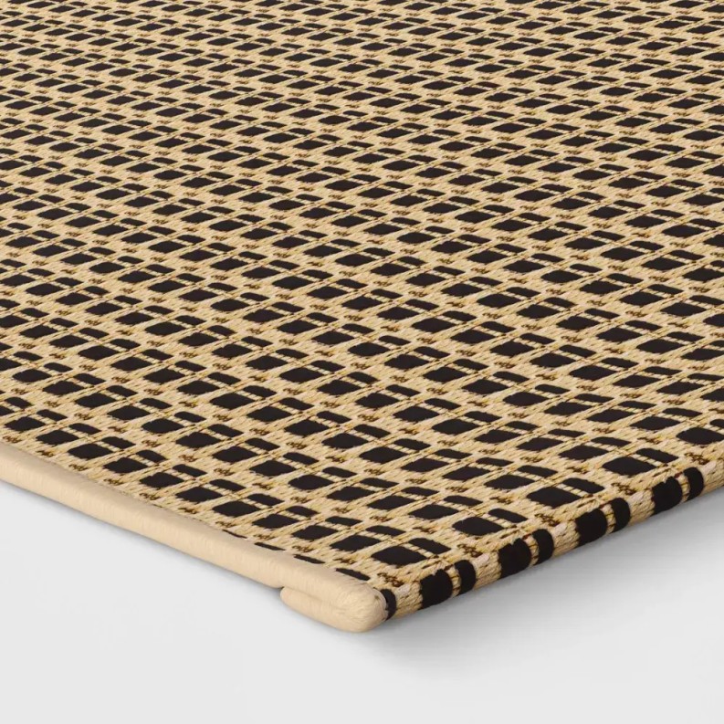 Outdoor Grid Pattern Area Rug