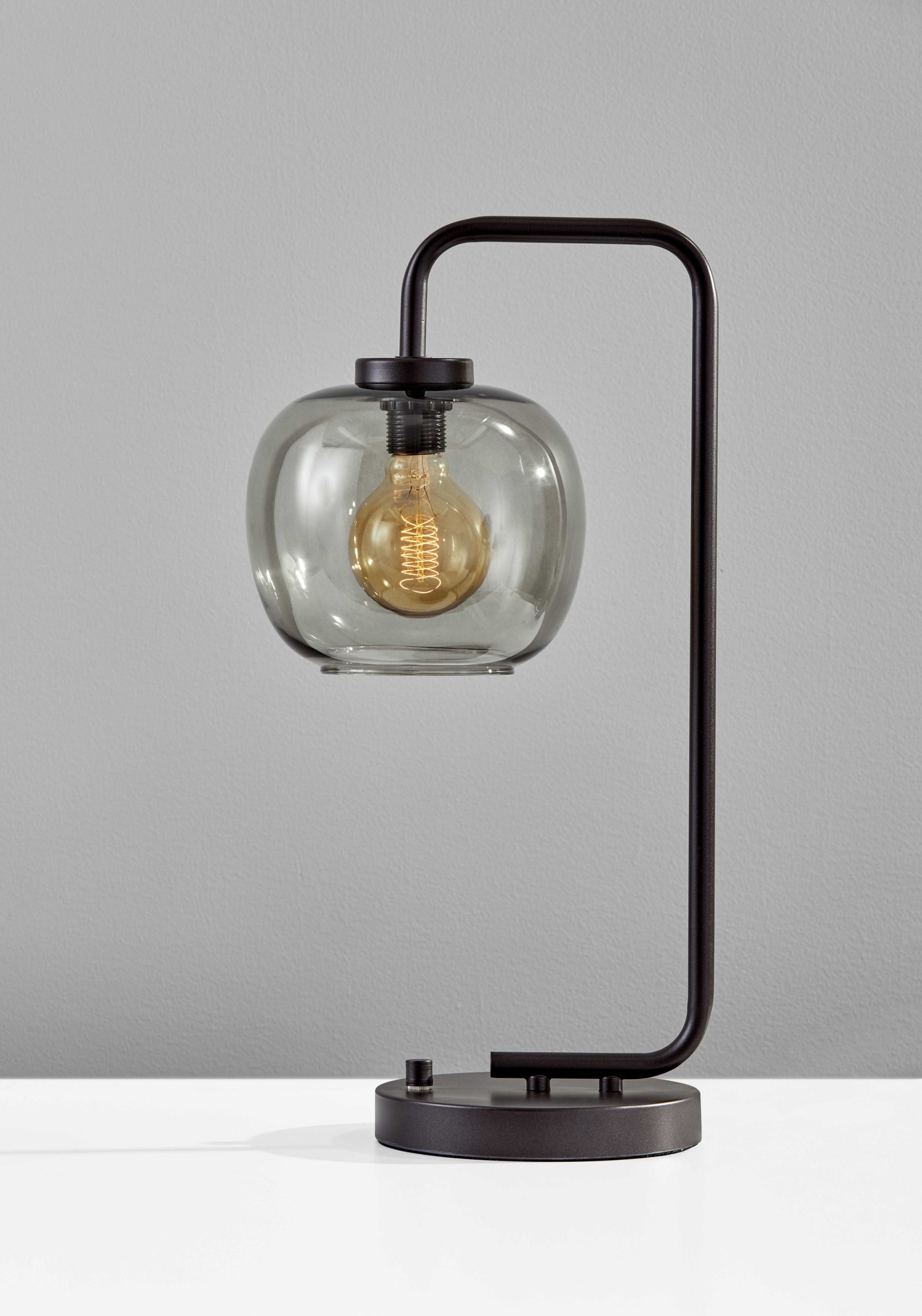 7.5" X 10.5" X 20.5" Antique Brass Metal Table Lamp