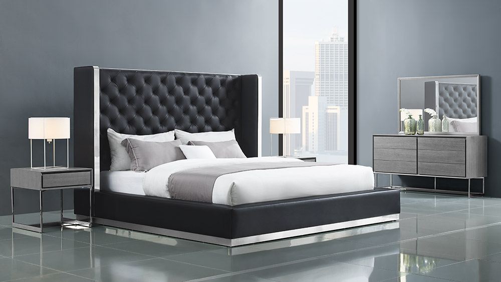 60" X 91" X 91" Black Faux Leather Bed King