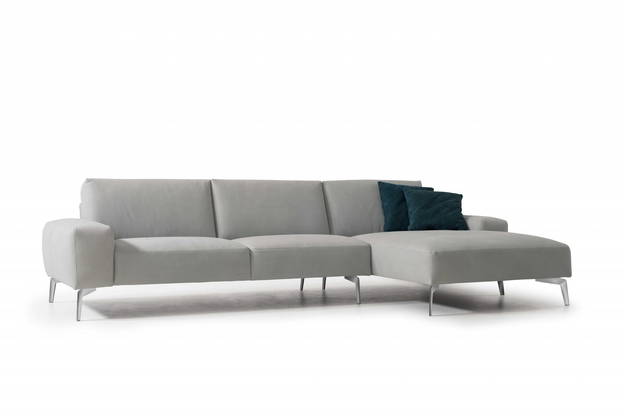 122" X 39" X 33" Light Gray Leather Sectional & Chaise