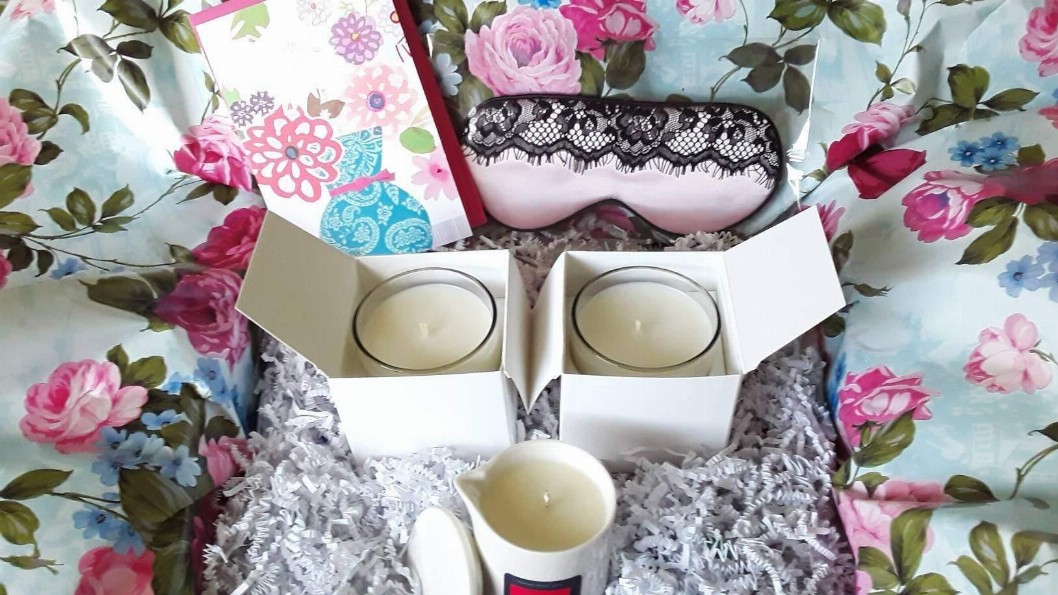 Unique Gift For Girlfriend, Ultimate Relaxation Spa Candle Gift Set