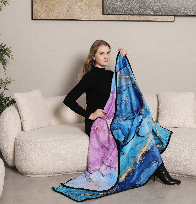 Double-Sided Super Soft Wearable Throw