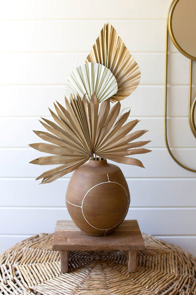Ceramic Vase With Lines