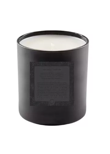 11 oz. Soy Candle - One Size Sea Salt + Vetiver