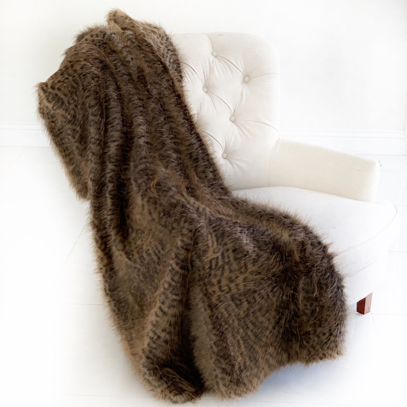 Plutus Handmade Luxury Faux Fur Throw Blanket 108L x 90W Full - Queen Brown