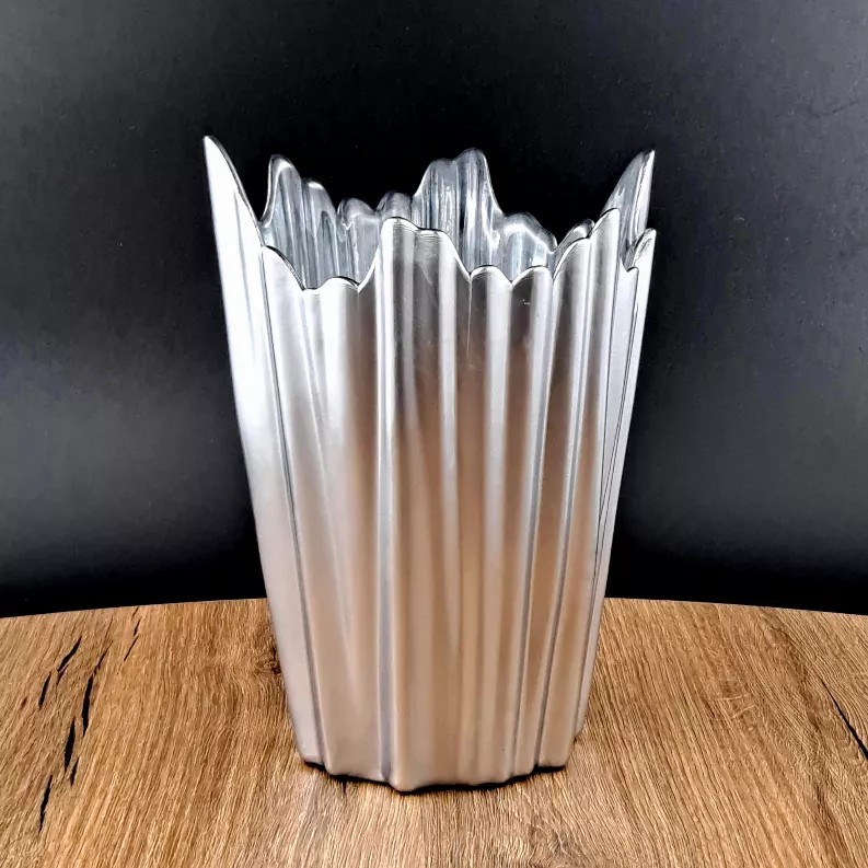 CORAL 8" Glass Vase