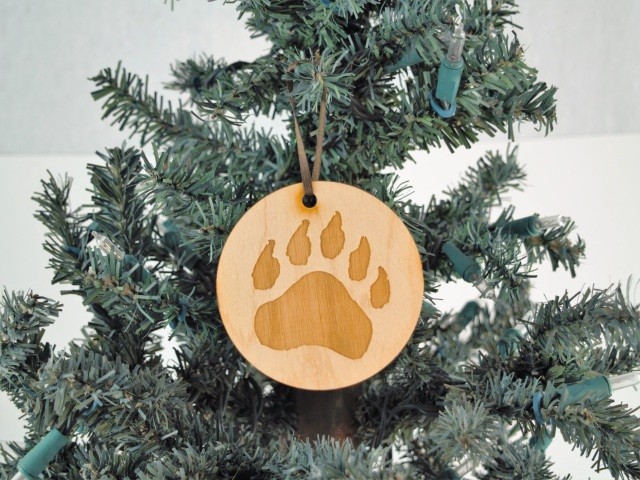 Animal Unfinished Tree Ornament - Bear Paw
