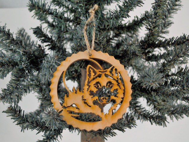 Animal Unfinished Tree Ornament - Lone Wolf