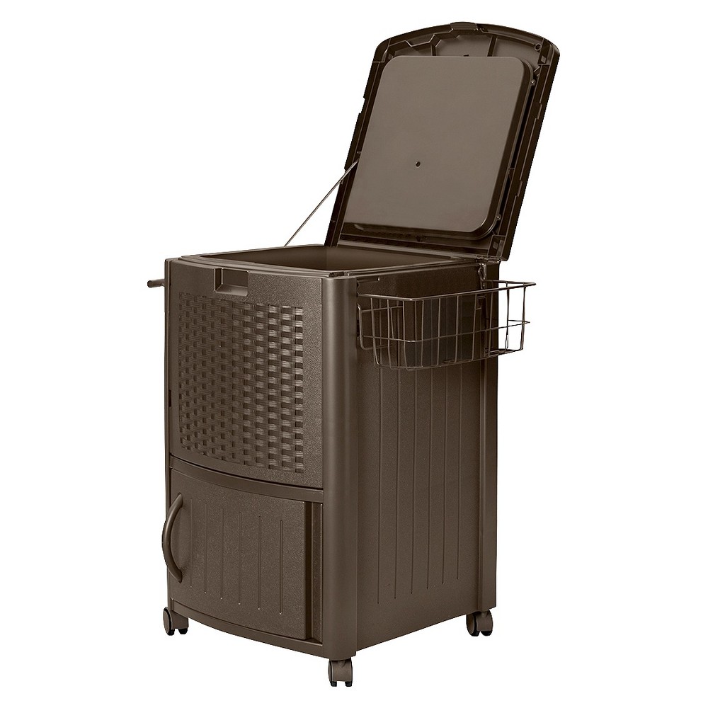 77QT DECK COOLER WITH WICKER FRONT
