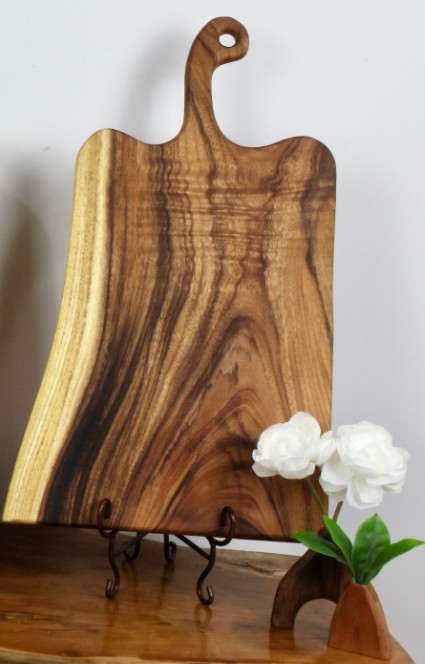 Live Edge Handled Charcuterie Board - Extra Large