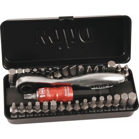 35 PIECE 1/4IN RATCHET AND BIT SET