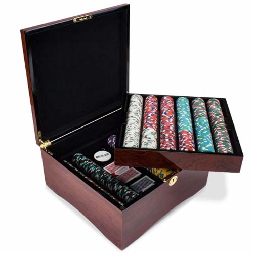 750ct Claysmith Gaming Poker Knights Chip Set in Mahogany