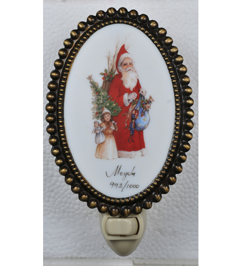 3.5"W Christmas For the Love of Santa Fused Oval Night Light
